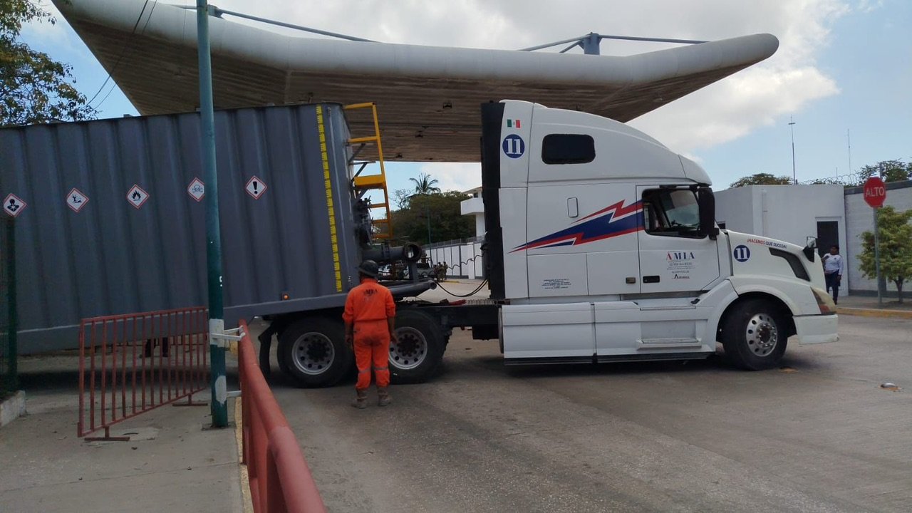 Tractocamión Volvo 2013