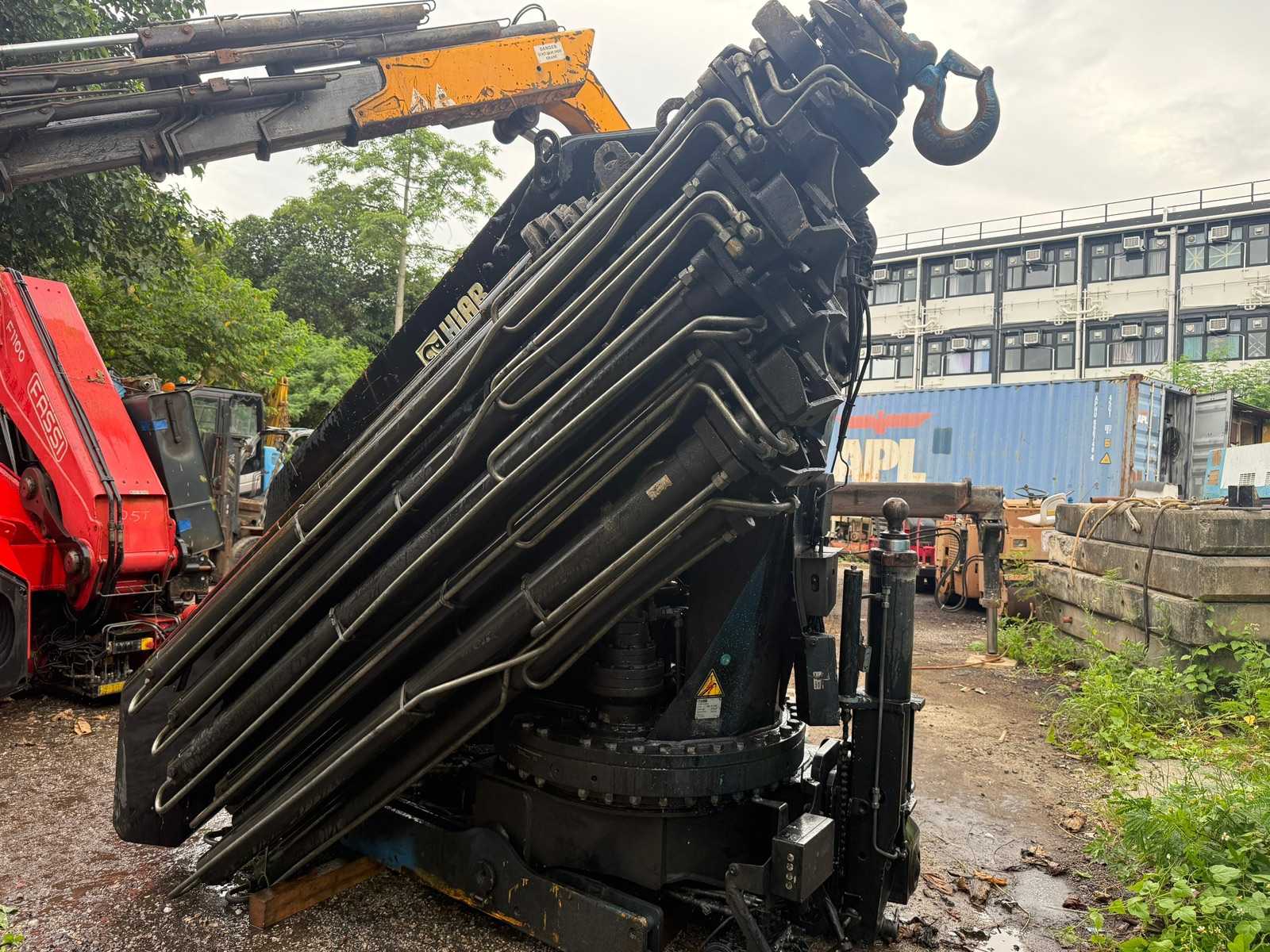 Grúa articulada HIAB 20 ton