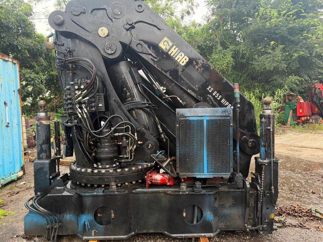 Grúa articulada HIAB 20 ton