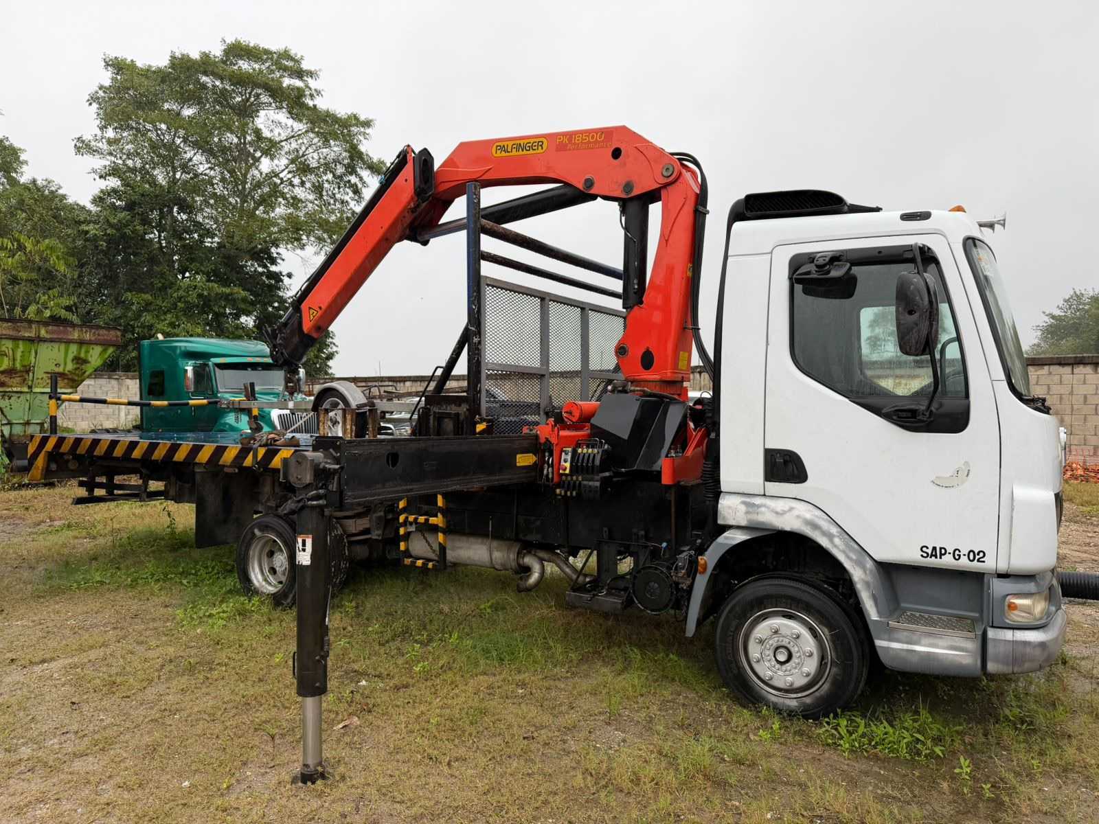 GRÚA PALFINGER PK18500 2013