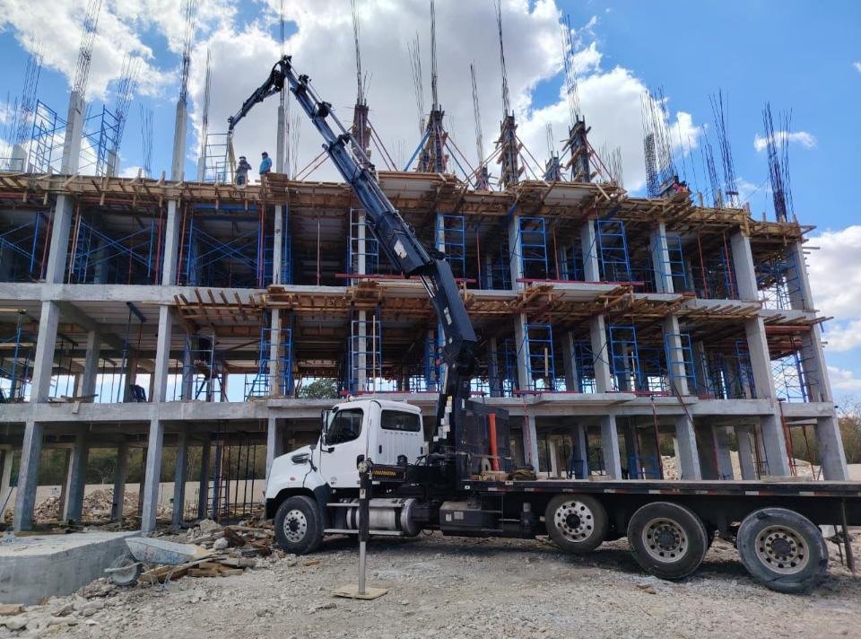 HIAB 322 XS 10 Ton Freightliner 2014