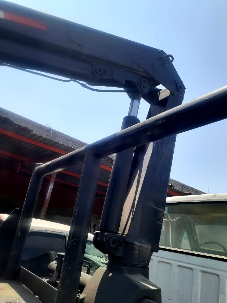 HIAB 4 TON SOBRE FORD 1994